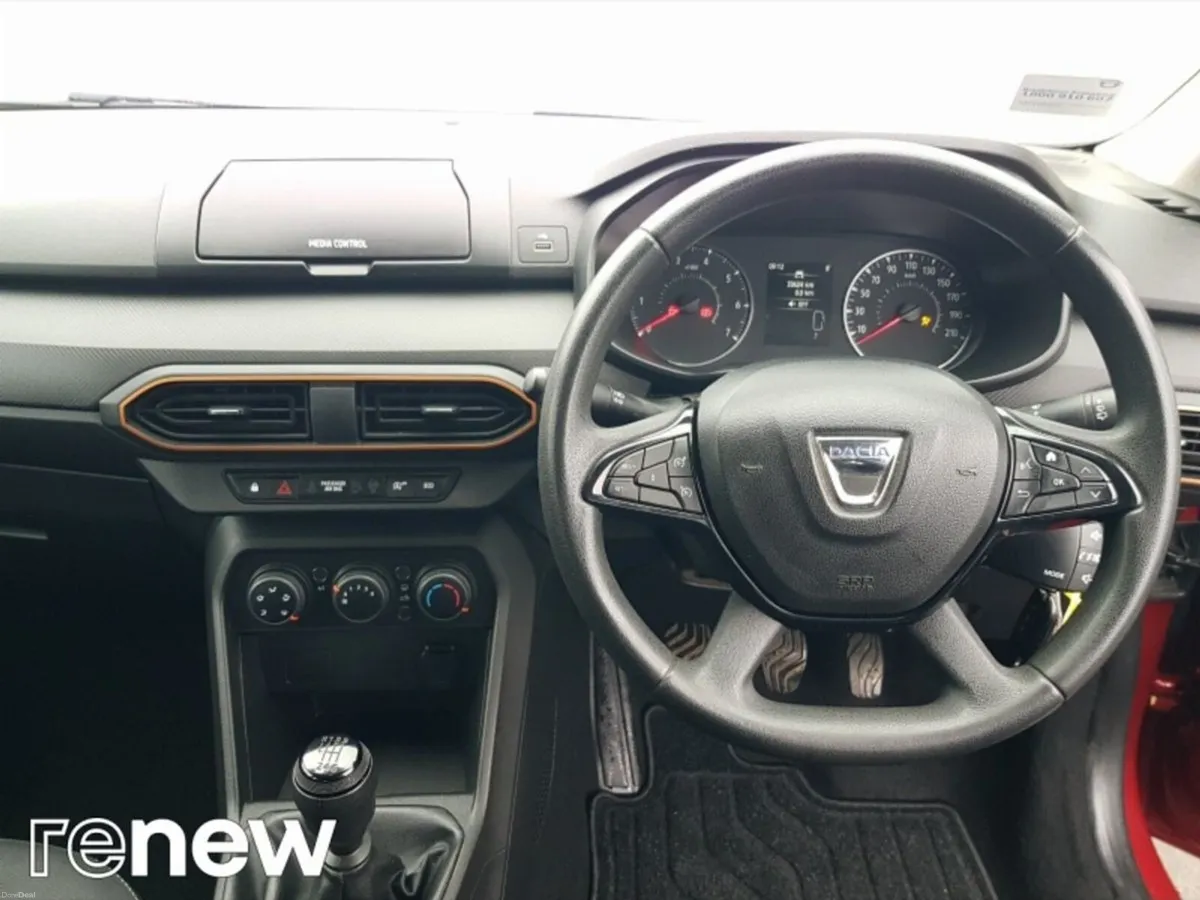Dacia Sandero Stepway ESSENTIAL - Image 2