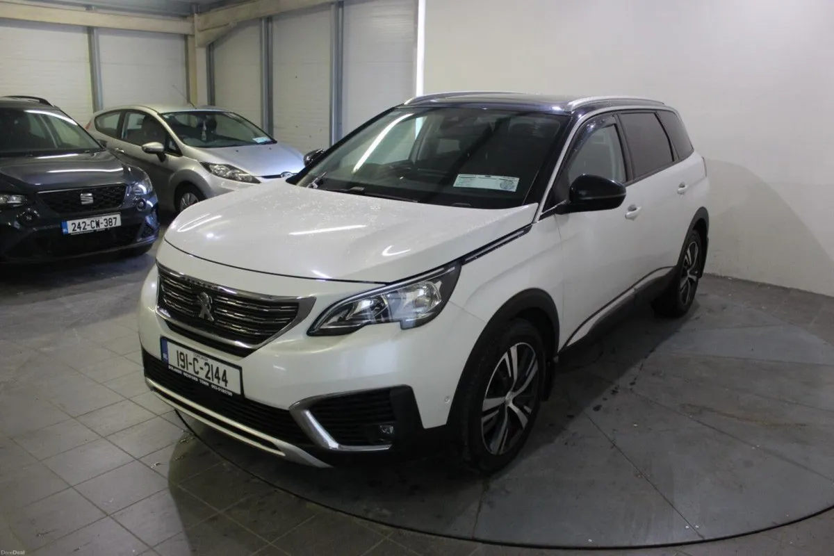 Peugeot 5008 1.5 BlueHDi 130bhp Allure Manual - TE - Image 4