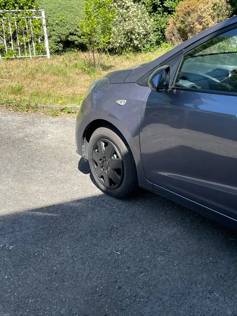 2017 Hyundai i10 SE - Image 3