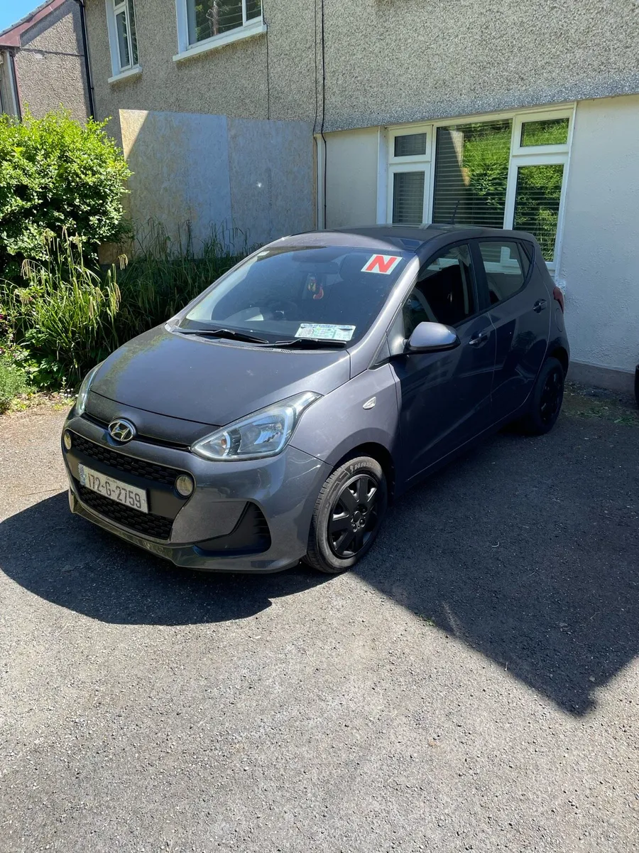 2017 Hyundai i10 SE - Image 1