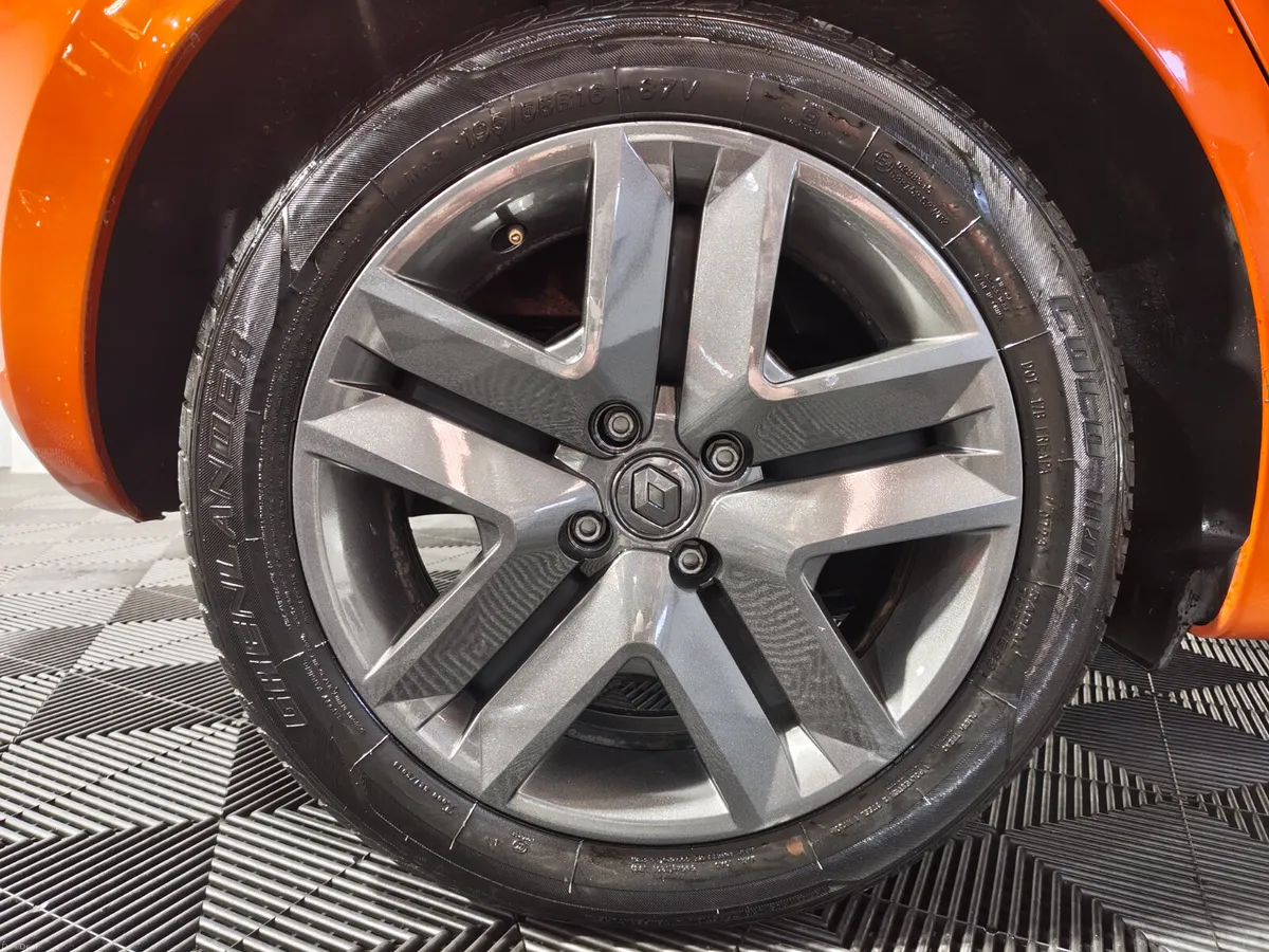 Renault Clio 2022 DYNAMIQUE SPEC 1.0 PETROL - Image 2