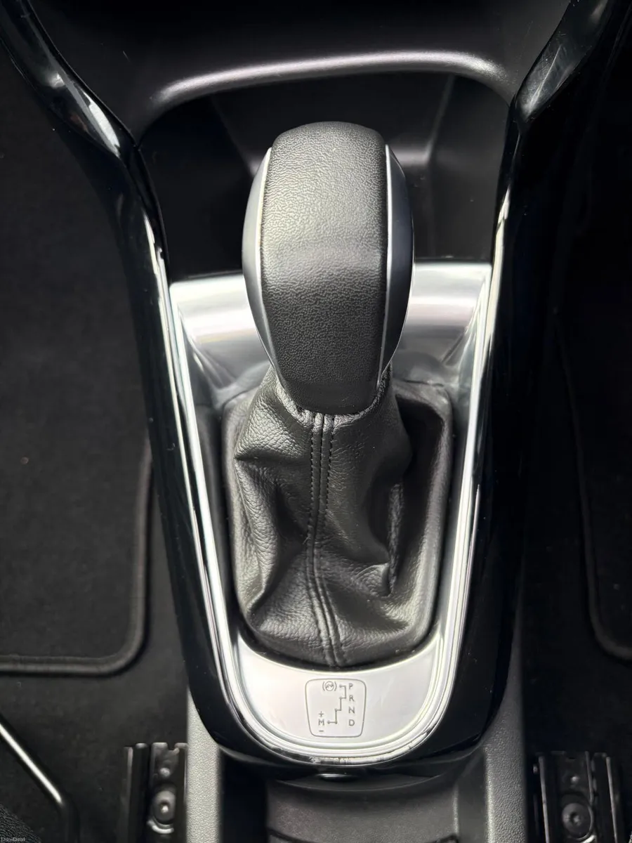 Citroen DS3 Convertible, 2016, Automatic, 1.2 Petr - Image 5