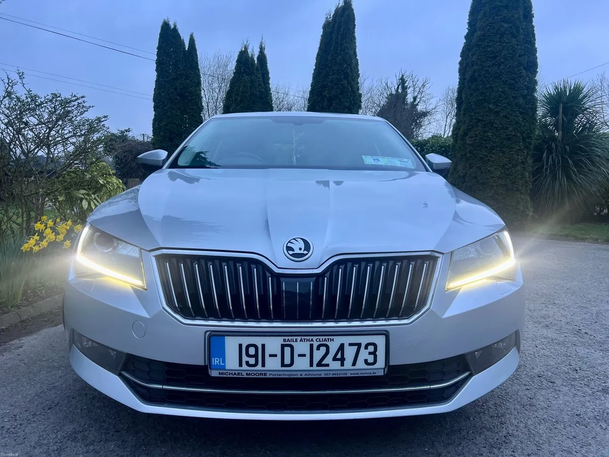 2019 Skoda Superb 2.0 TDI DSG Automatic - Image 2