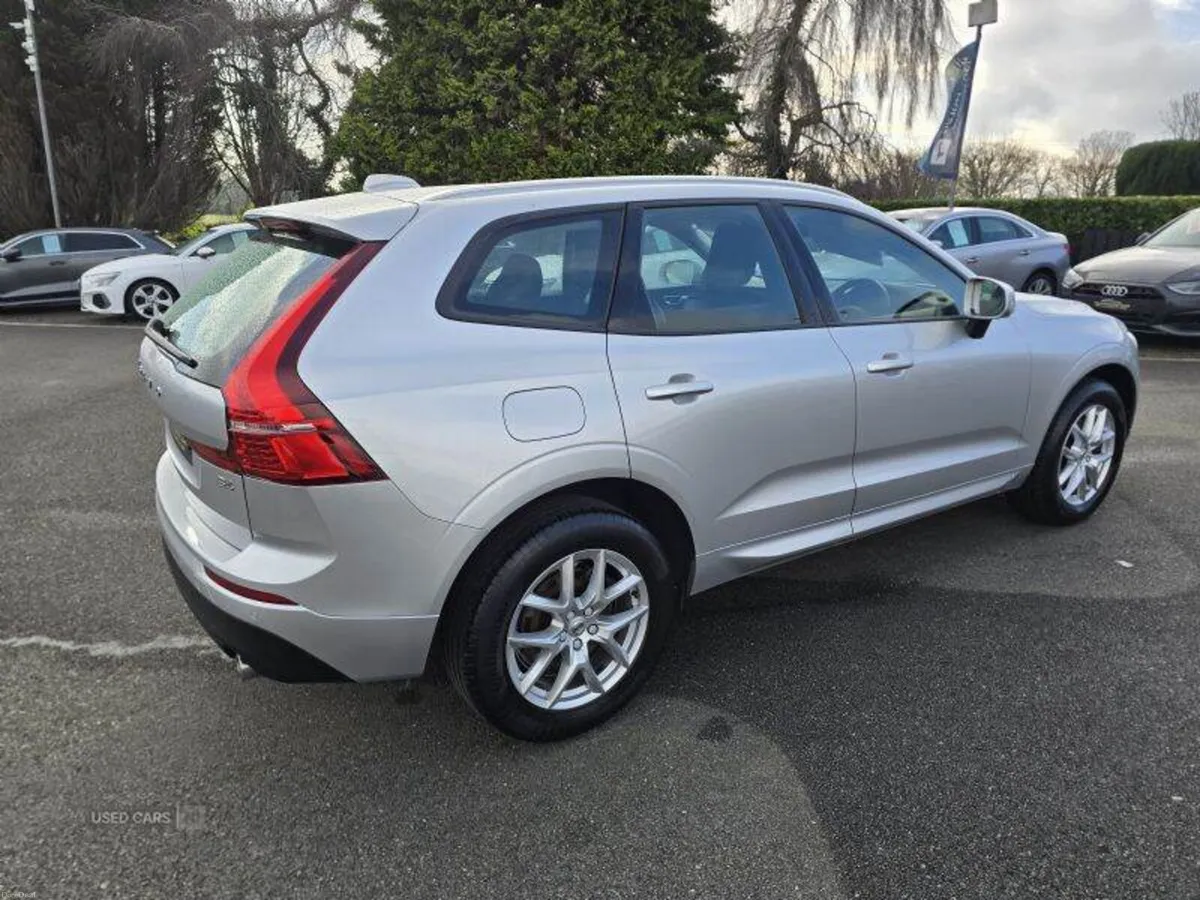 Volvo XC60 Momentum - Image 5