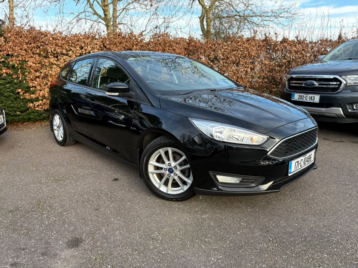 17 FOCUS STYLE | LOW KMS | EXCELLENT CONDITION - Image 1
