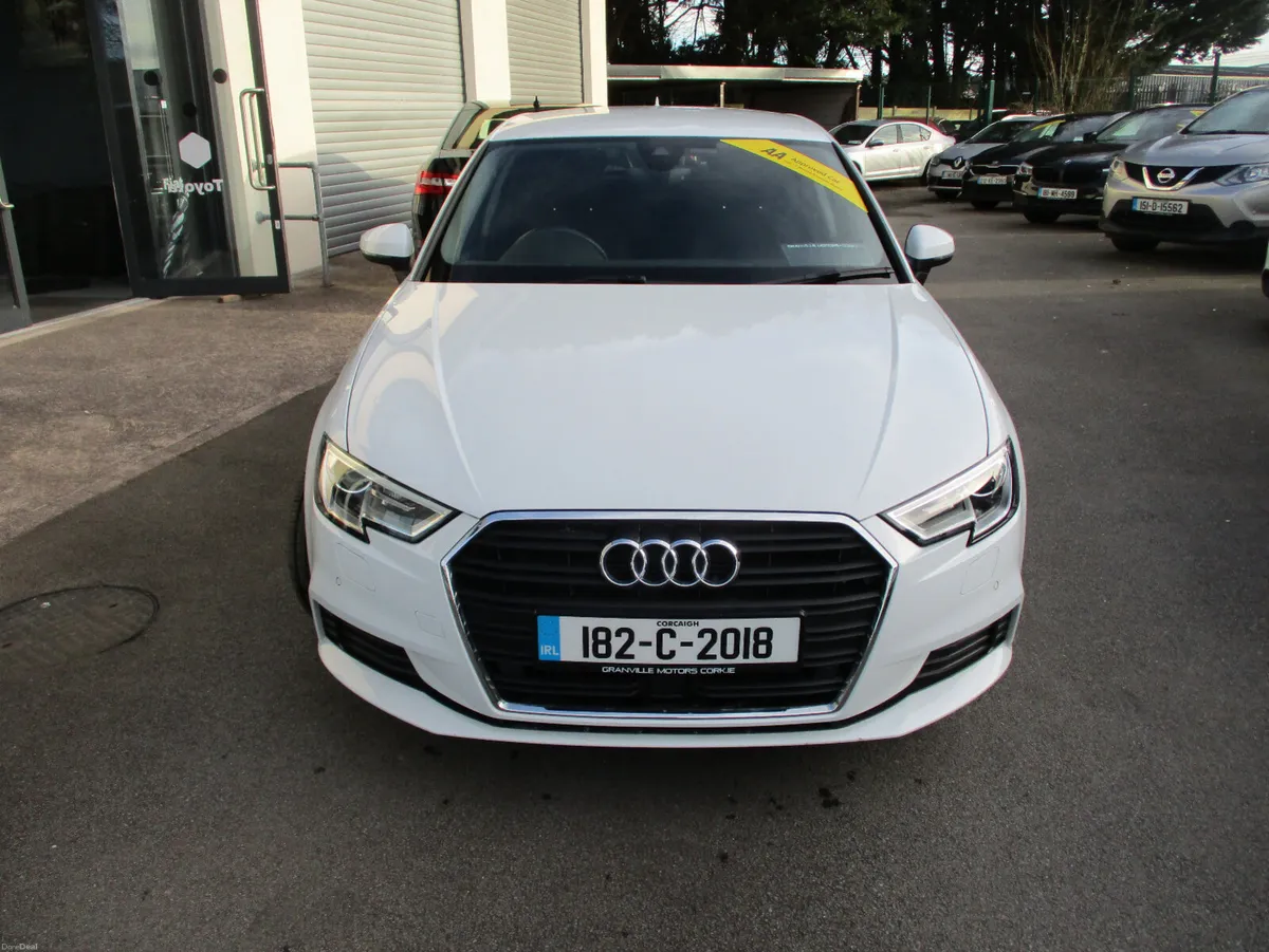 AUDI A3 1. TSI SE AUTO 5DR - Image 2