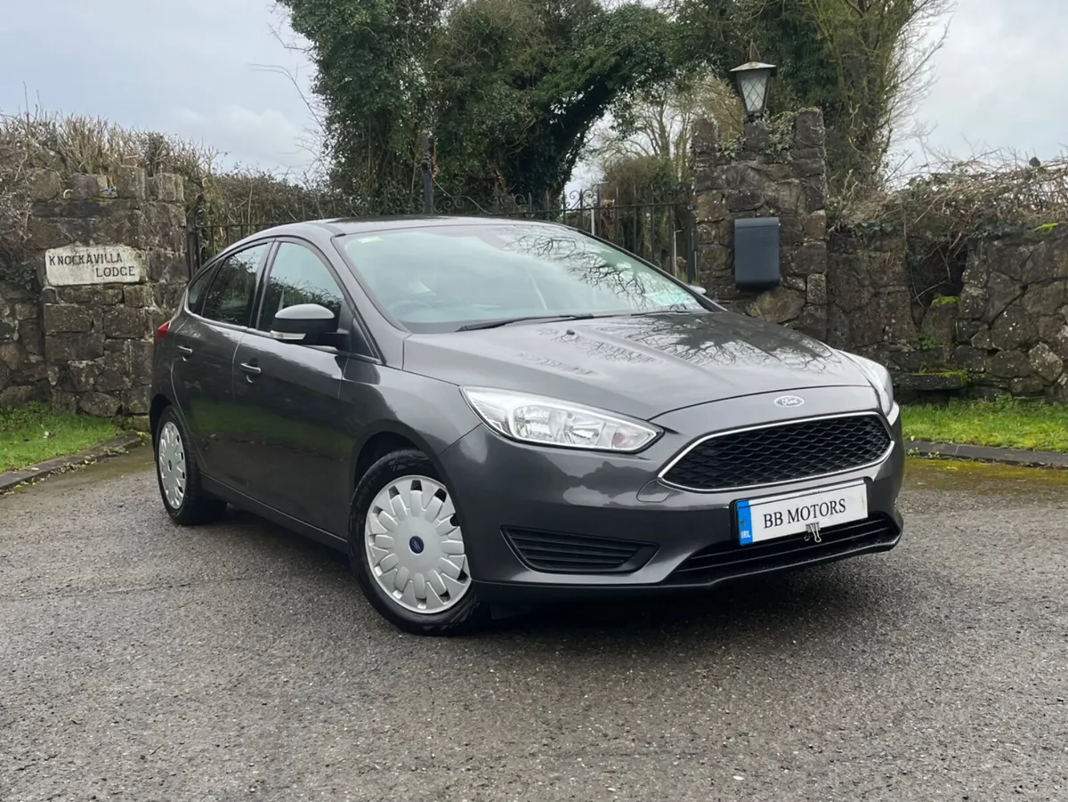 Ford Focus 1.5 TDCi 95PS Style - Image 2