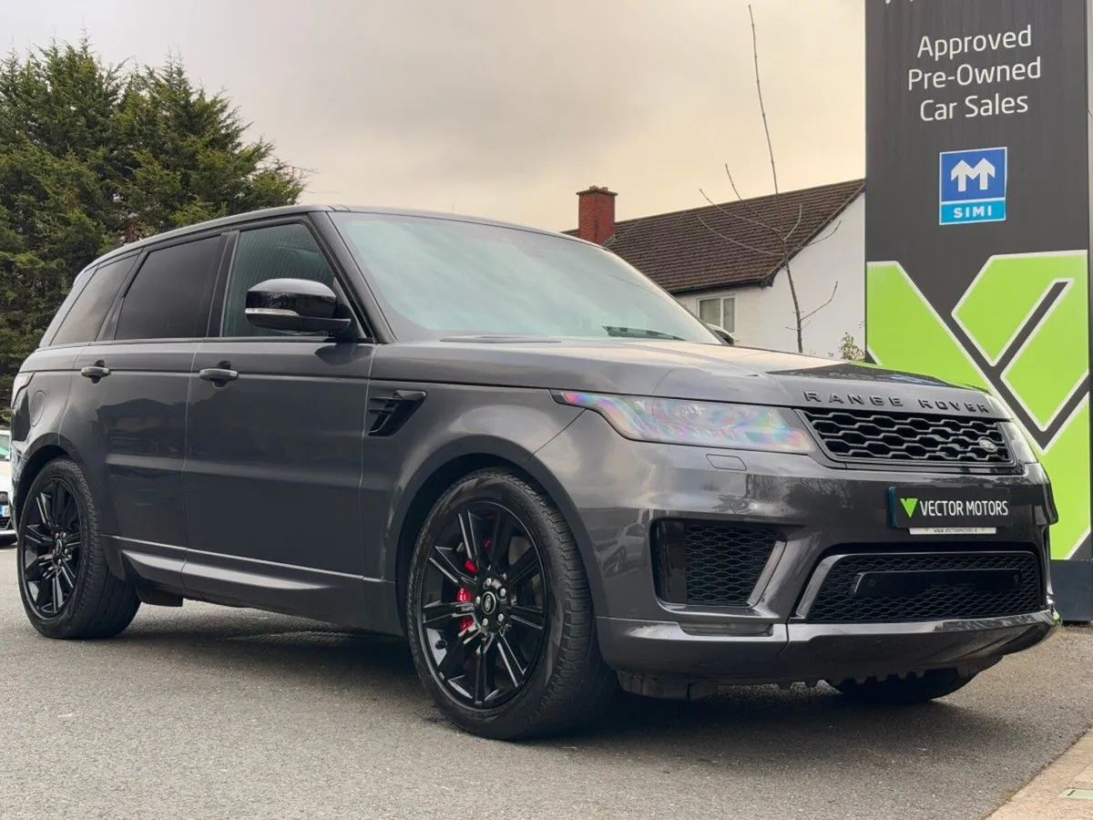Land Rover Range Rover Sport 2.0 P400E DYNAMIC BLA - Image 1