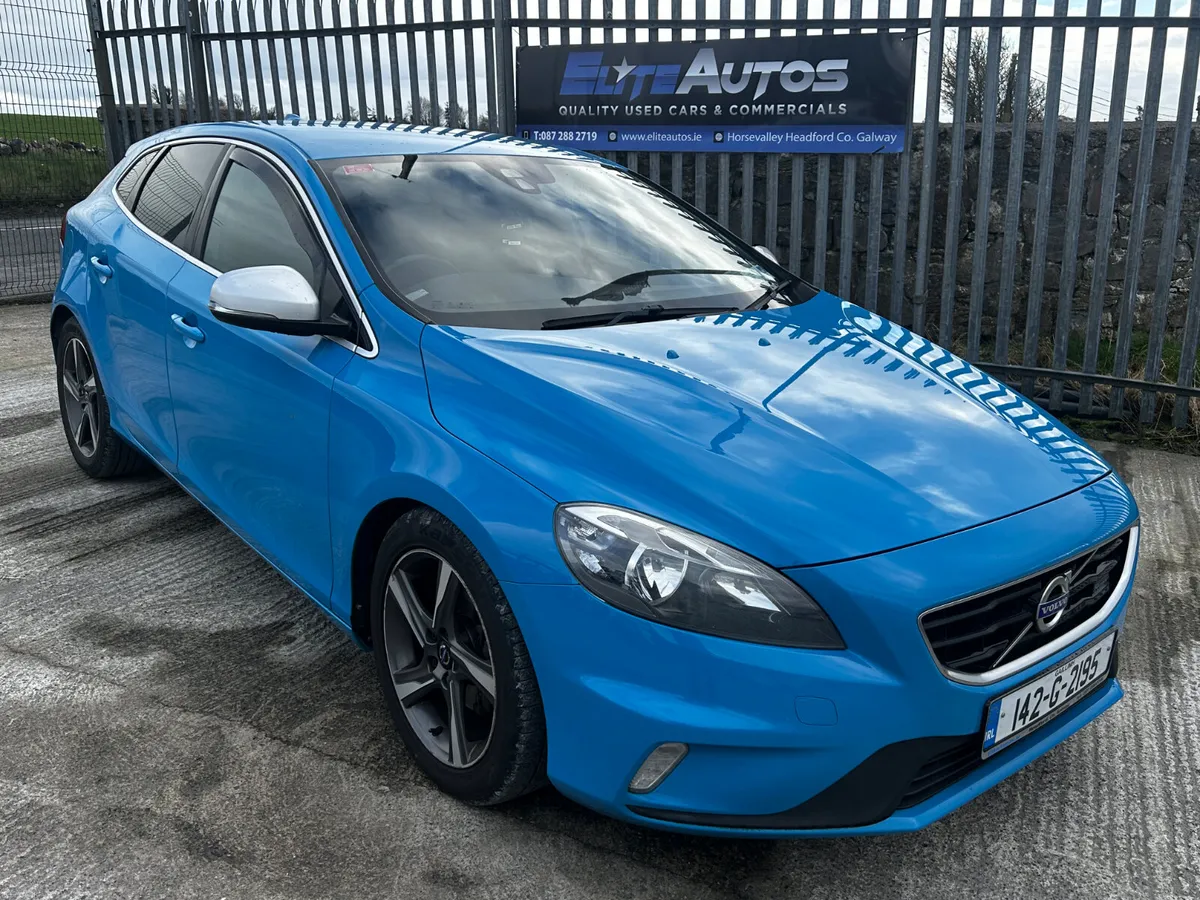 Volvo V40 R Design 1.6 D2 115 HP  2014 - Image 1