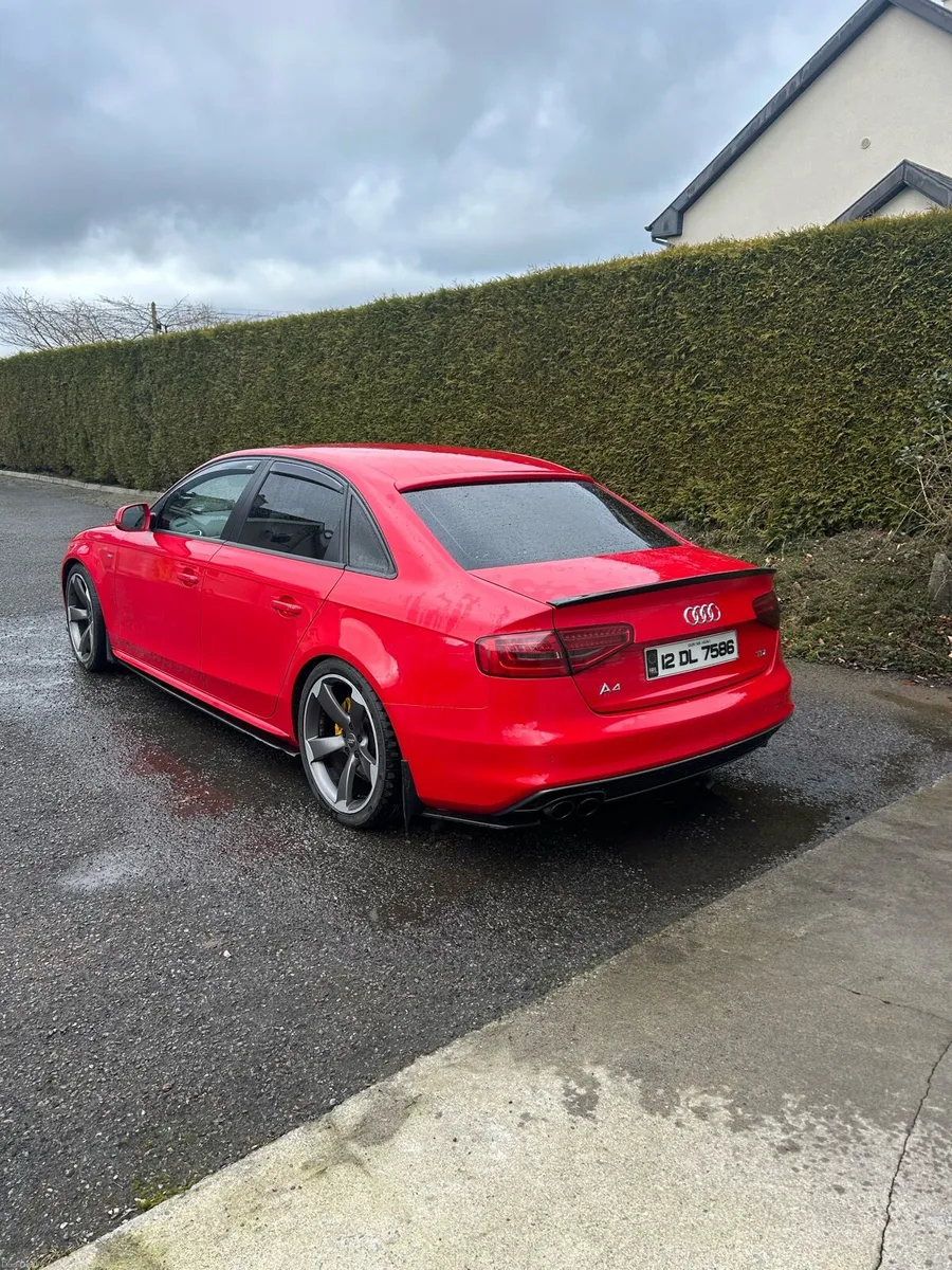A4 Audi S-Line - Image 4