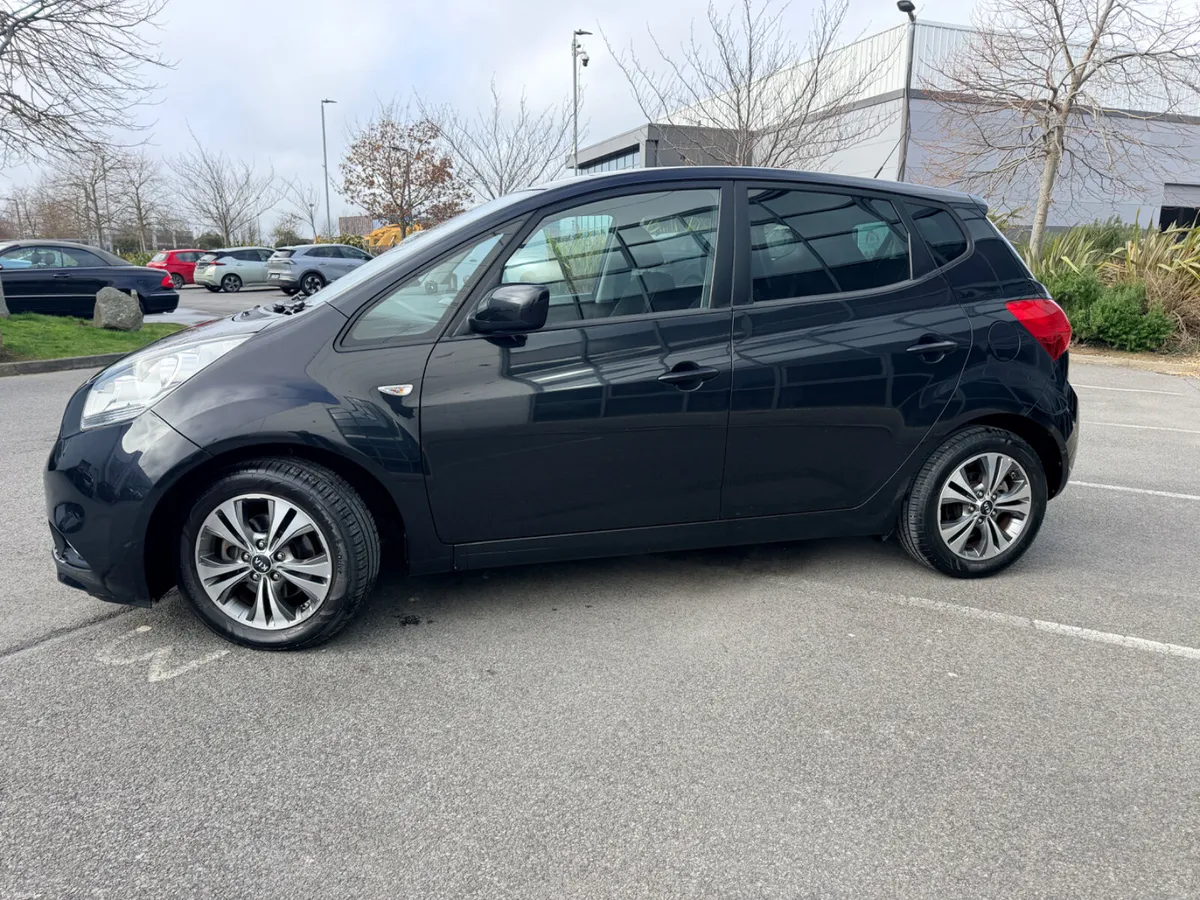 151 Kia Venga 1.6 Elite Edition *** Automatic *** - Image 2