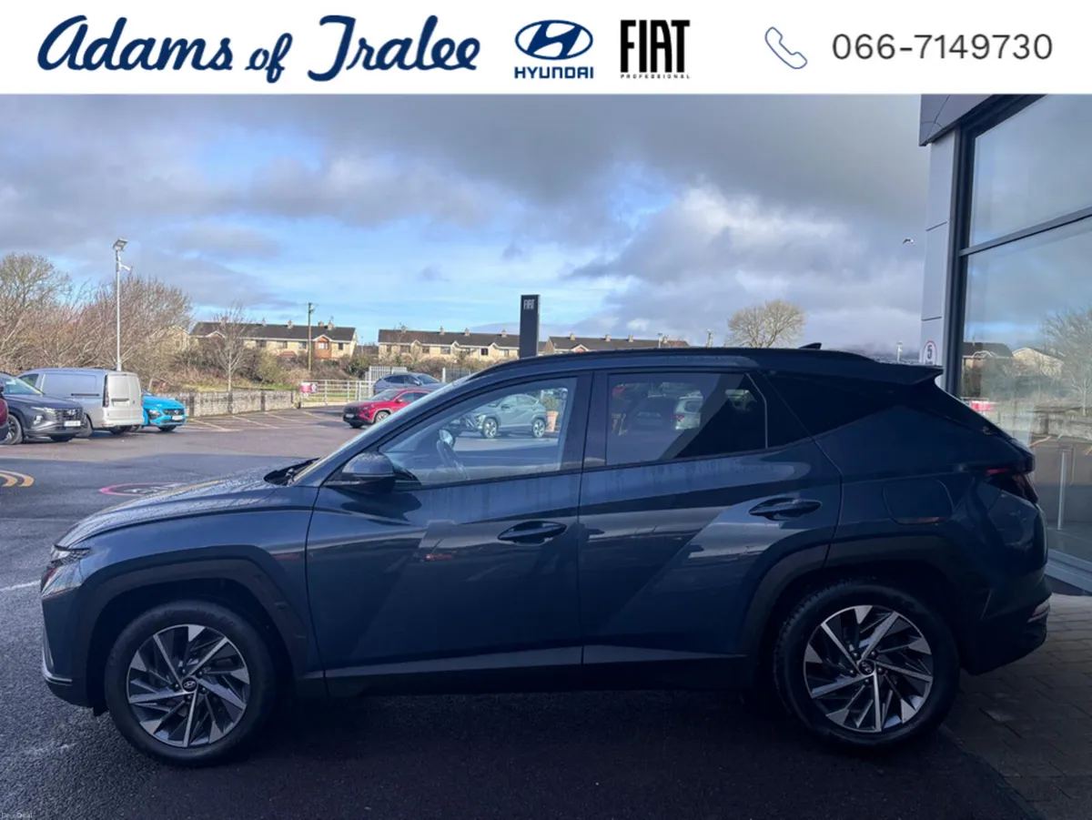 Hyundai Tucson EXECUTIVE 5DR - Image 2