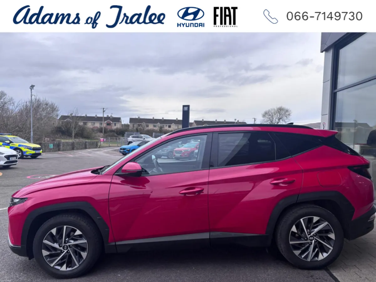 Hyundai Tucson EXECUTIVE 5DR - Image 2