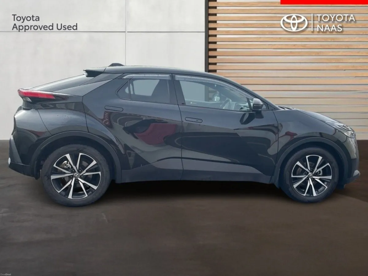 Toyota C-HR HYBRID SPORT - Image 3