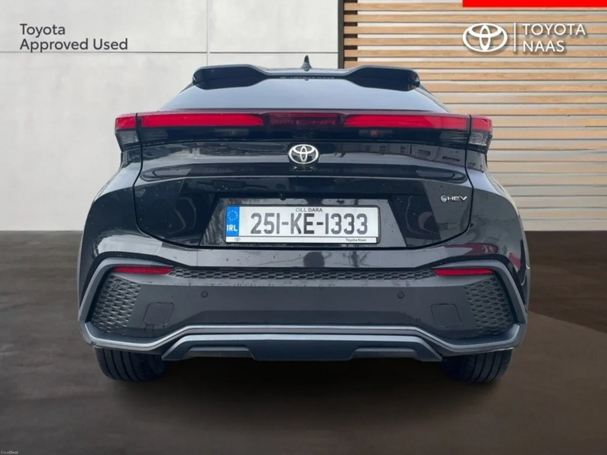 Toyota C-HR HYBRID SPORT - Image 4