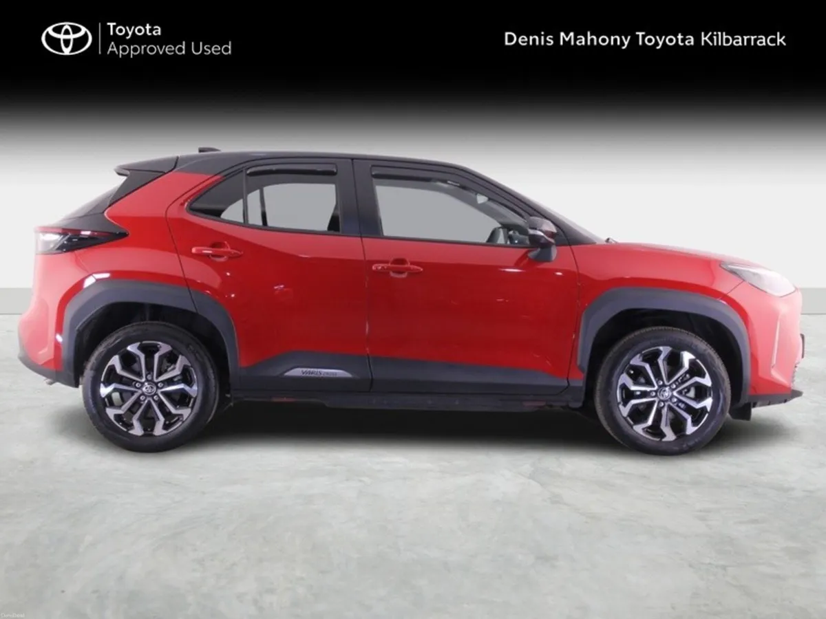 Toyota Yaris Cross LUNA SPORT 4DR AUTO - Image 3