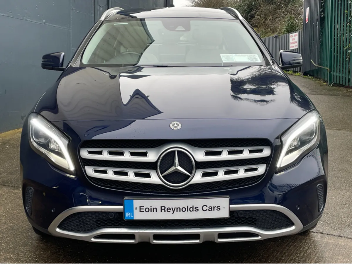 Mercedes-Benz GLA 182 180 URBAN PREMIUM 5DR AUTO L - Image 2