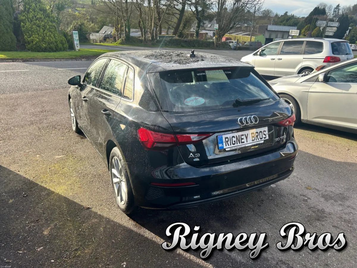 Audi A3 TECHNIK 30 TFSI SPORTBACK - Image 4