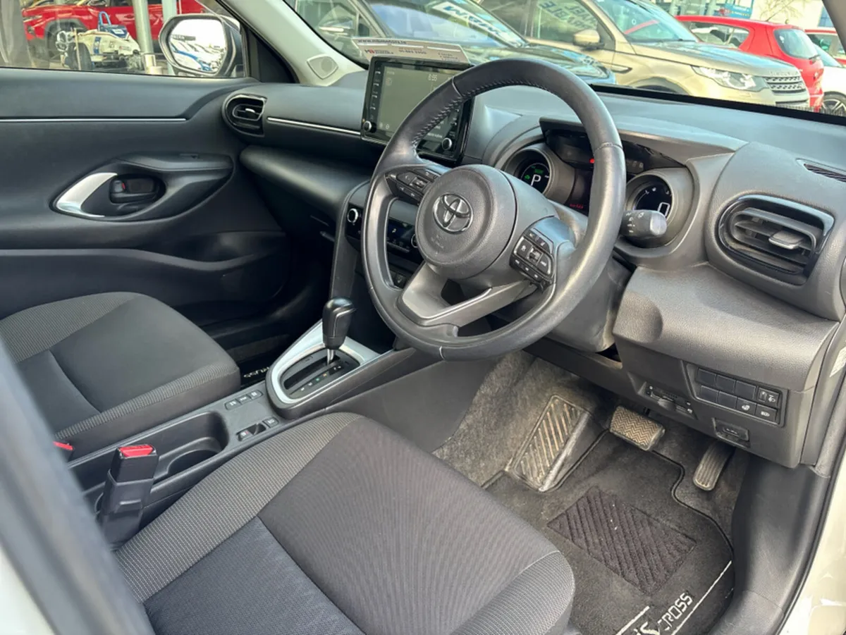 Toyota Yaris Cross Yaris Cross Hybrid - Image 6