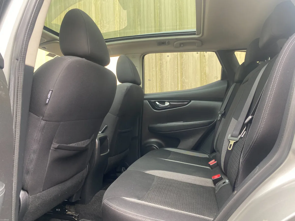 Nissan Qashqai 2019///PAN ROOF//SAT NAV// - Image 5