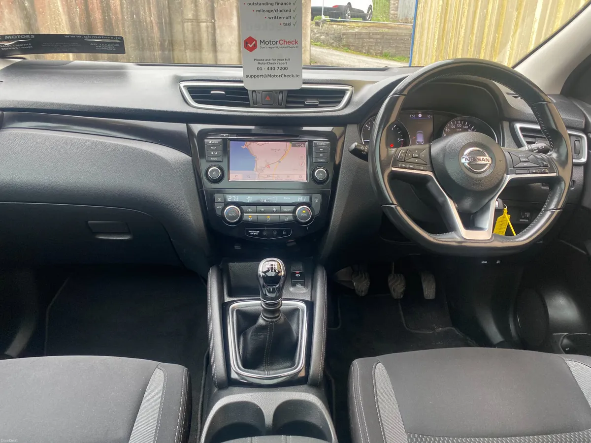 Nissan Qashqai 2019///PAN ROOF//SAT NAV// - Image 6