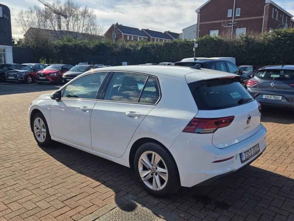 Volkswagen Golf Life 1.0 TSI 110HP 5DR - Image 3