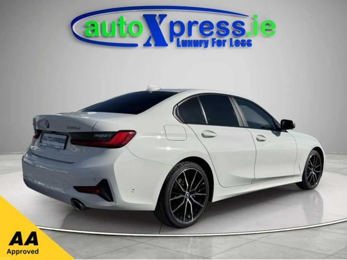 BMW 3-Series 320D XDRIVE 4WD Automatic, Reversing - Image 3