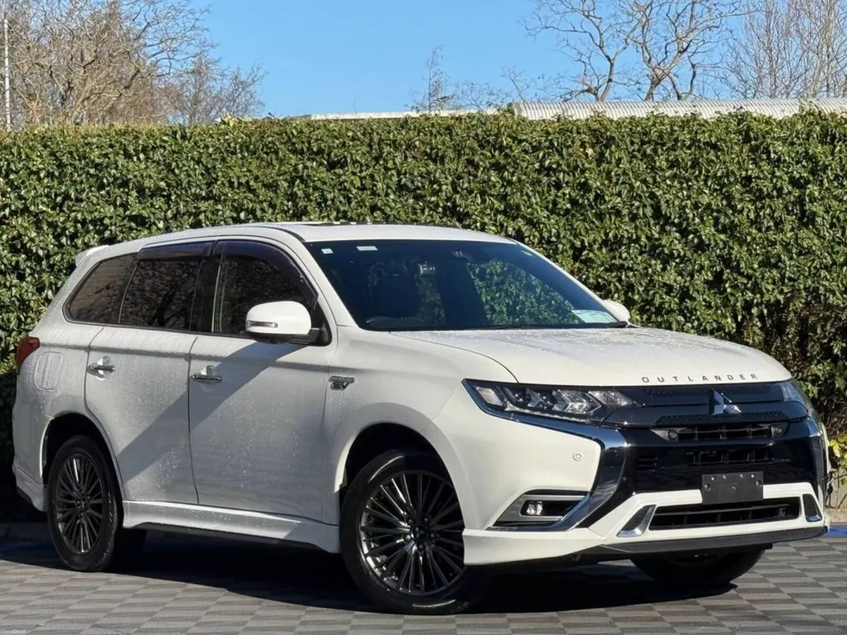 Mitsubishi Outlander S-EDITION AWD 2.0 PLUG-IN HYB - Image 3