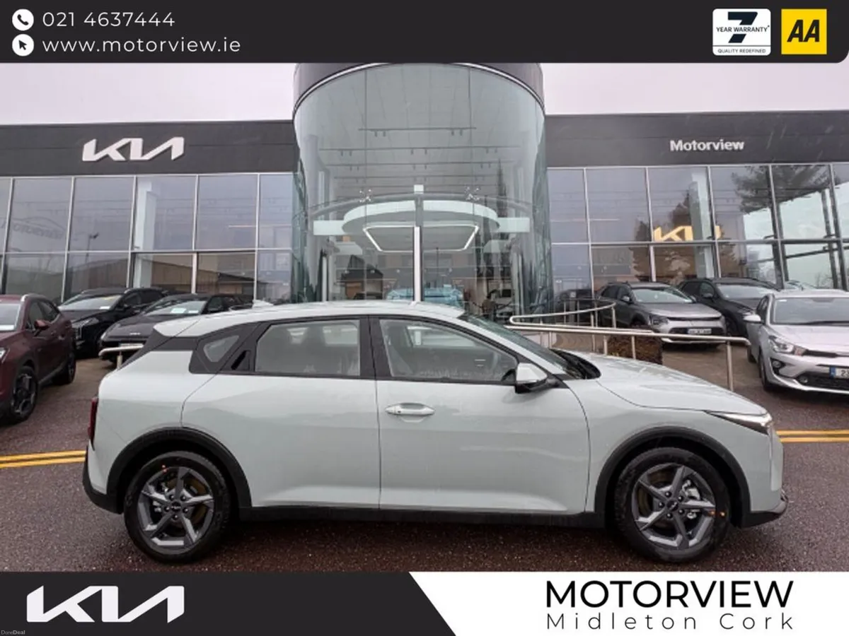 Kia K4 5 door, K2 Spec **3.9% finance** **7 YEAR W - Image 1