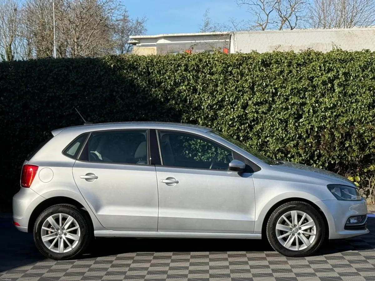Volkswagen Polo COMFORTLINE 1.2 TSI // VERY LOW MI - Image 2