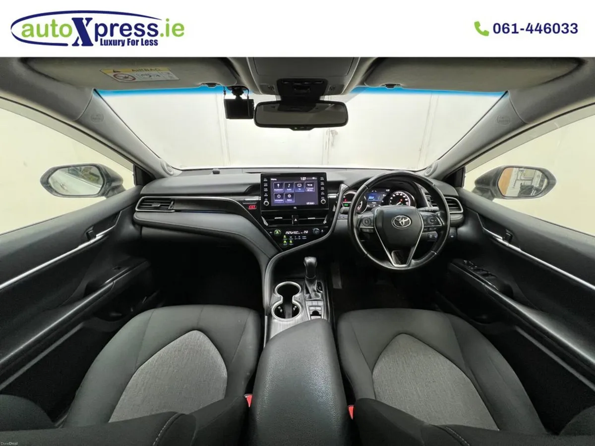 Toyota Camry Hybrid G Automatic - Image 2