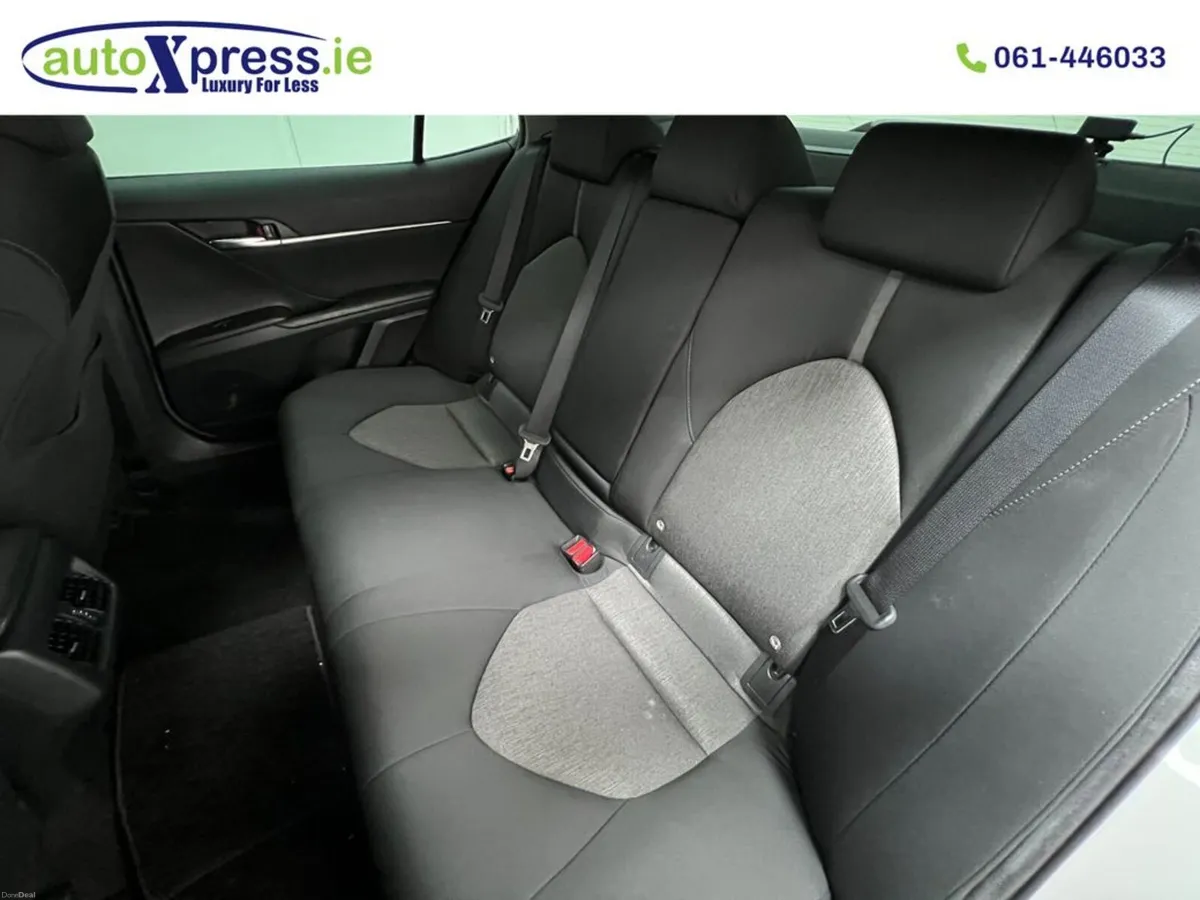 Toyota Camry Hybrid G Automatic - Image 4