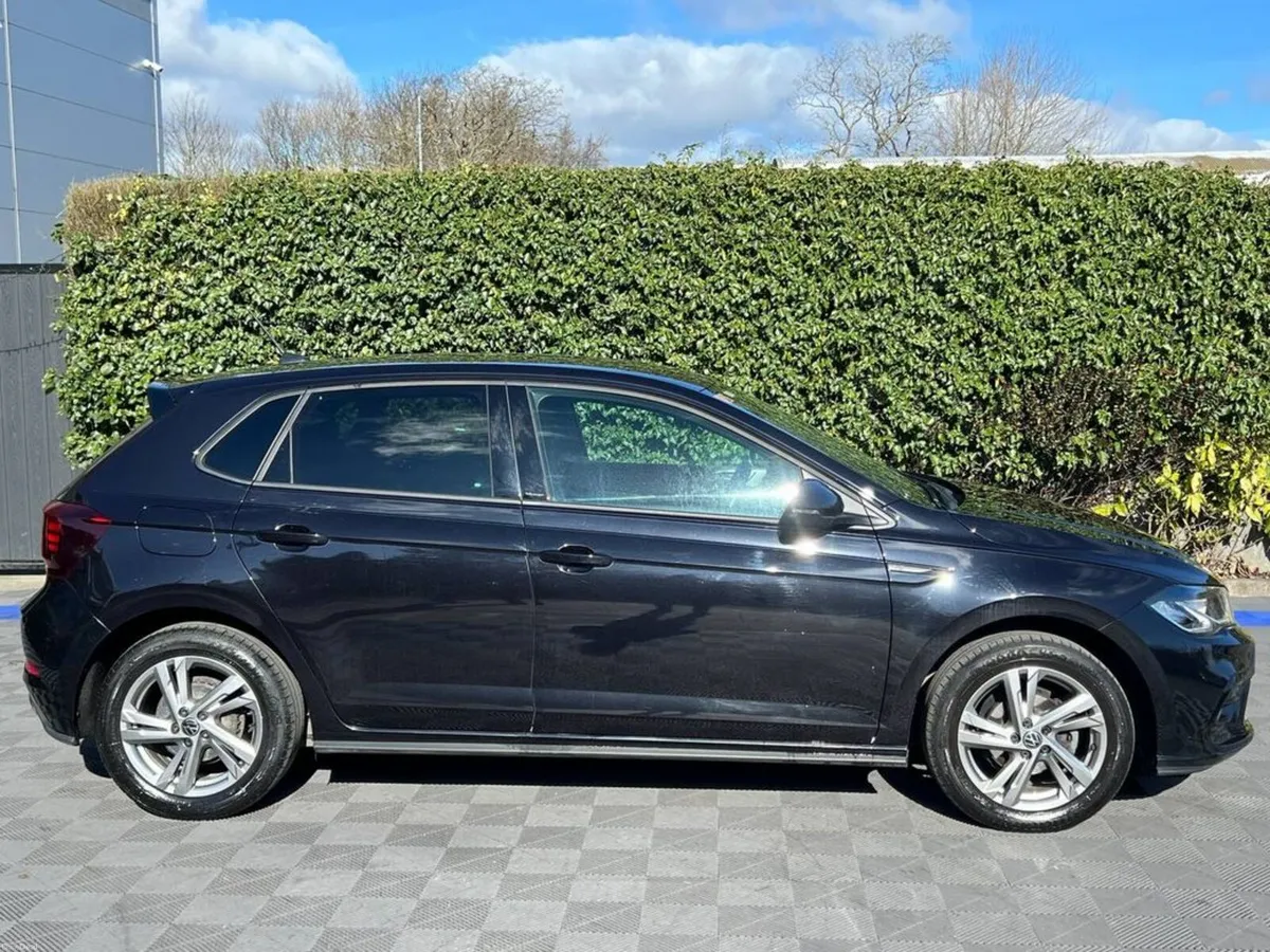 Volkswagen Polo R-LINE 1.0 TSI // APPLE CARPLAY/AN - Image 2