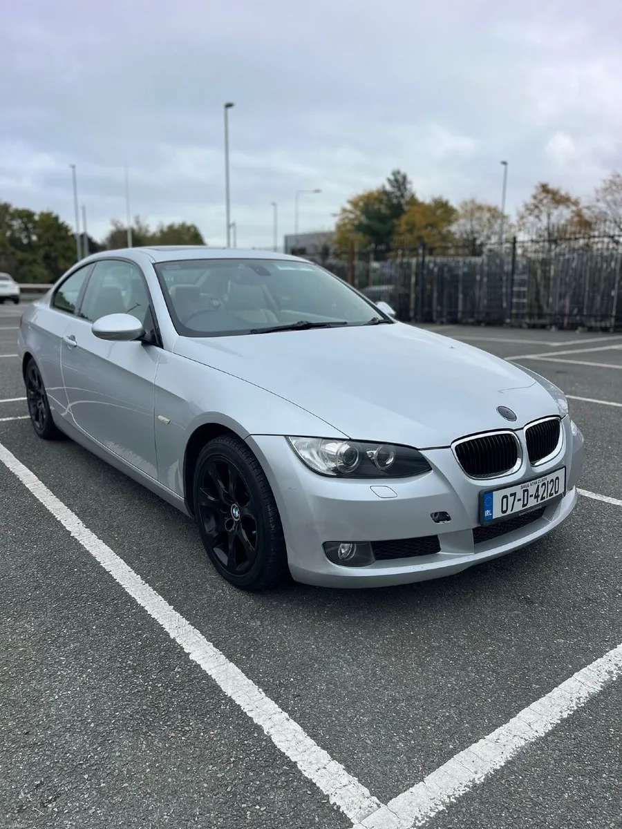 BMW 320i E92 - Image 1