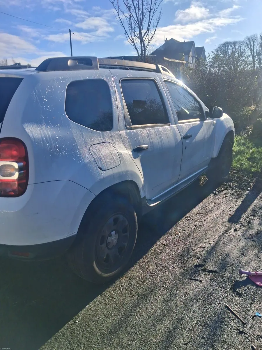 Dacia Duster 2016 - Image 2