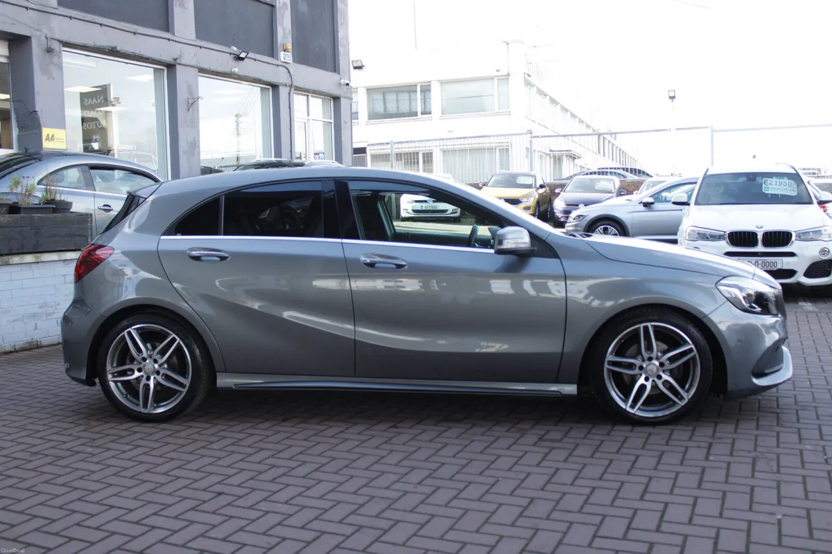 1.6 AMG-LINE 5DR HATCHBACK AUTOMATIC - Image 3