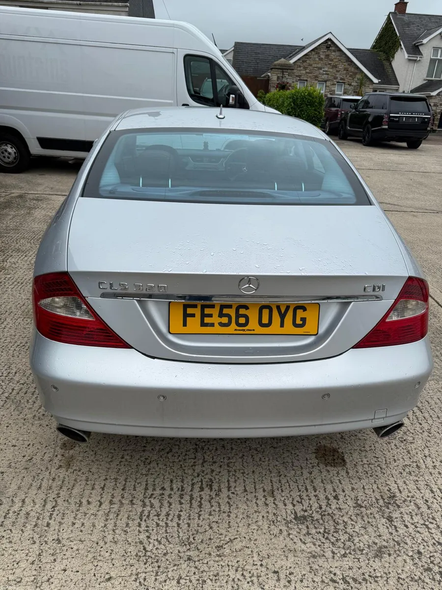 2006 56 REG Mercedes CLS 320 CDI - Image 5