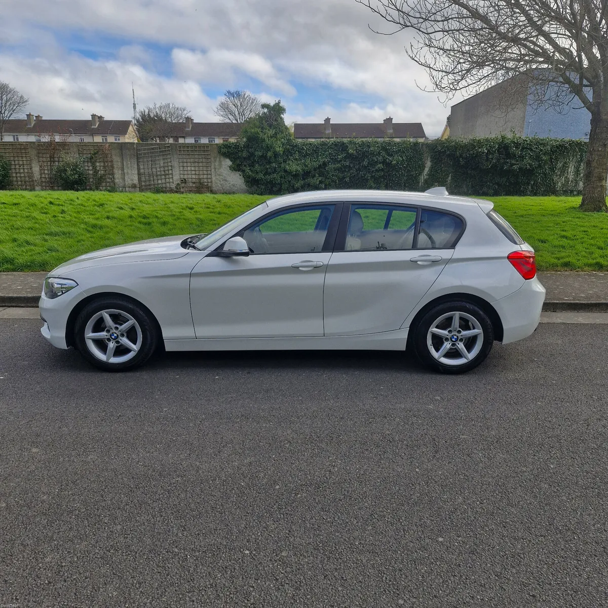 BMW 1-Series 2015 Full Service History - Image 4