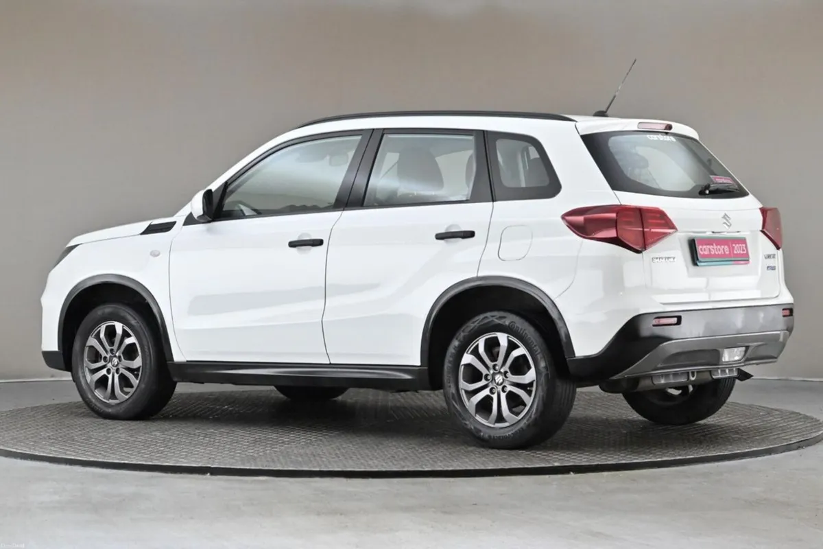 Suzuki Vitara 1.4 BOOSTERJET HYBRID GO 6SPD - Image 6