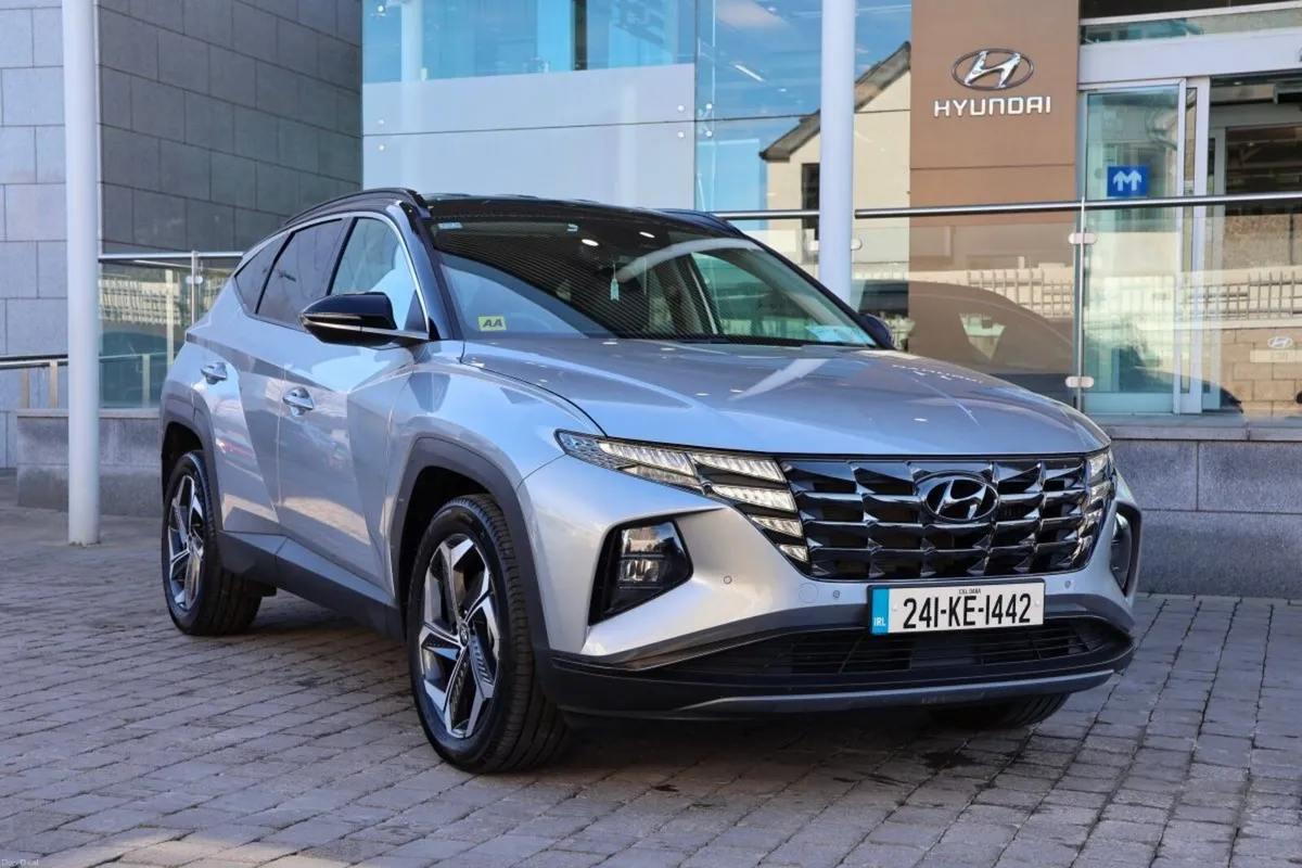 Hyundai Tucson 2WD Executive Plus HEV Auto w.2 Ton - Image 1