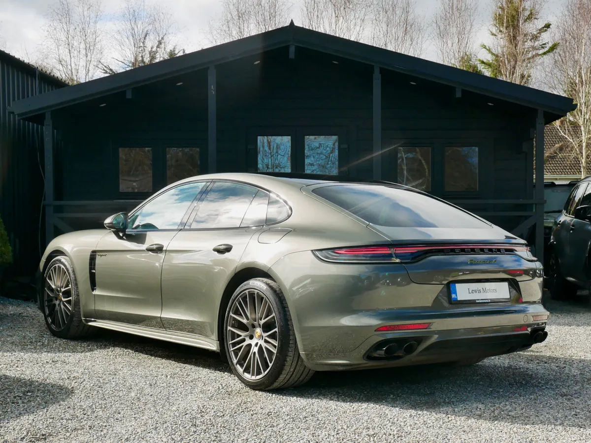 2023 Porsche Panamera E-Hybrid - Image 4