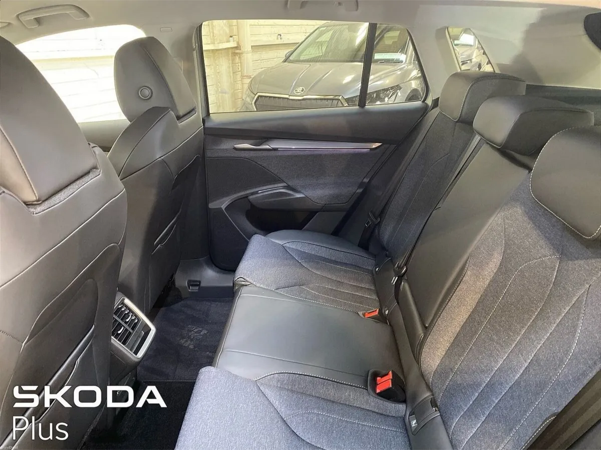 Skoda Elroq 50 *Delivery Mileage* - Image 5