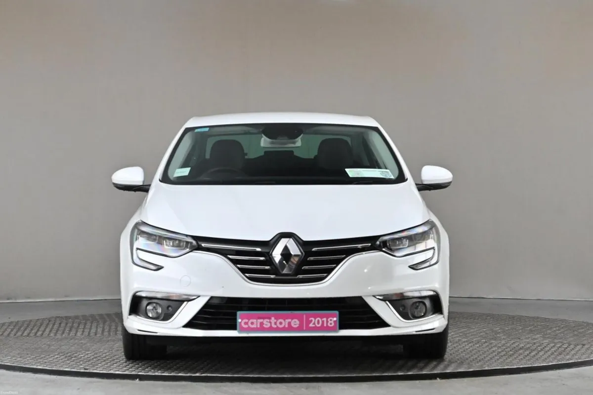 Renault Megane 1.6 DCI GRAND COUPE SIGNATURE 4DR * - Image 2