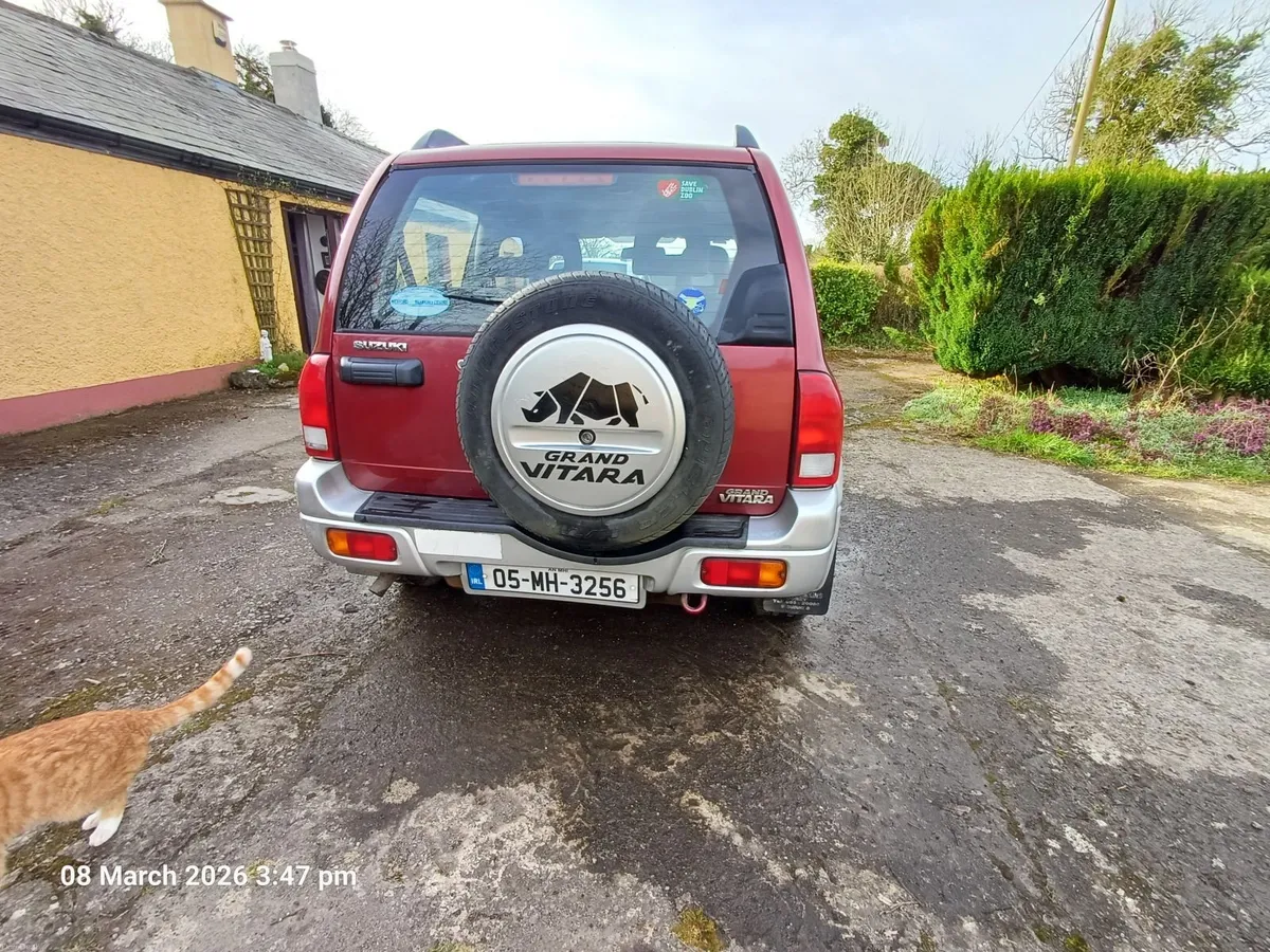 Suzuki Grand Vitara 2005 - Image 2
