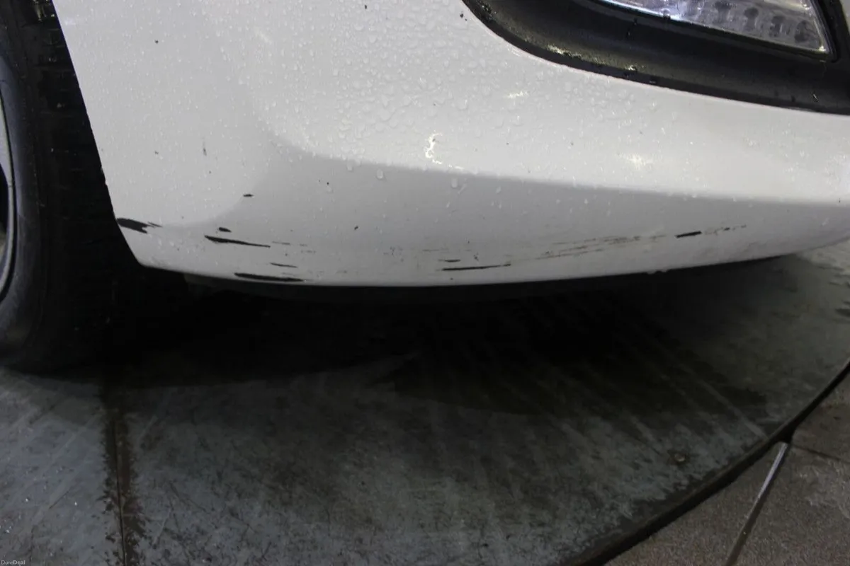 Hyundai i30 1.4L Petrol Deluxe -TENDER 35 - Image 3