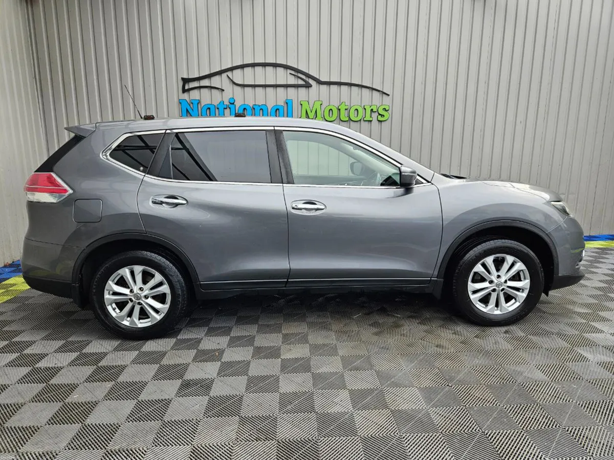 2017 Nissan X-Trail 1.6d SV 7 Seats - Image 3