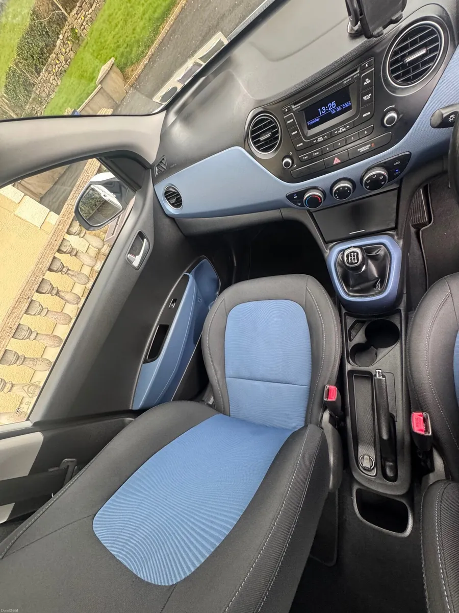161 Hyundai i10 deluxe- low milage & quick sale - Image 4
