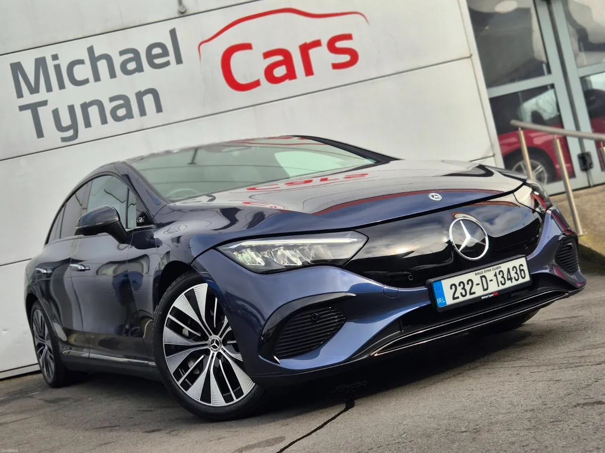 2023 Mercedes-Benz EQE 300. 20" Alloys, CarPlay - Image 4