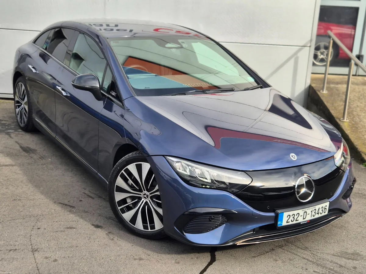 2023 Mercedes-Benz EQE 300. 20" Alloys, CarPlay - Image 3