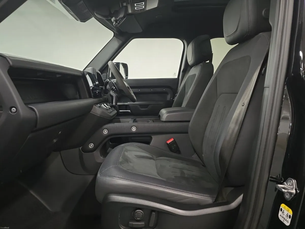 Land Rover Defender Estate - Image 3